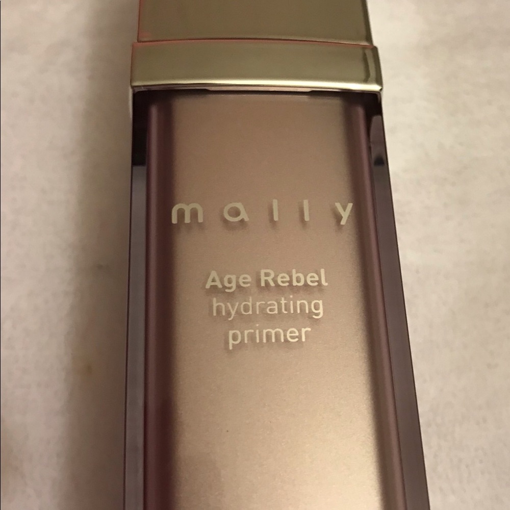 Mally Age Rebels Hydrating primer